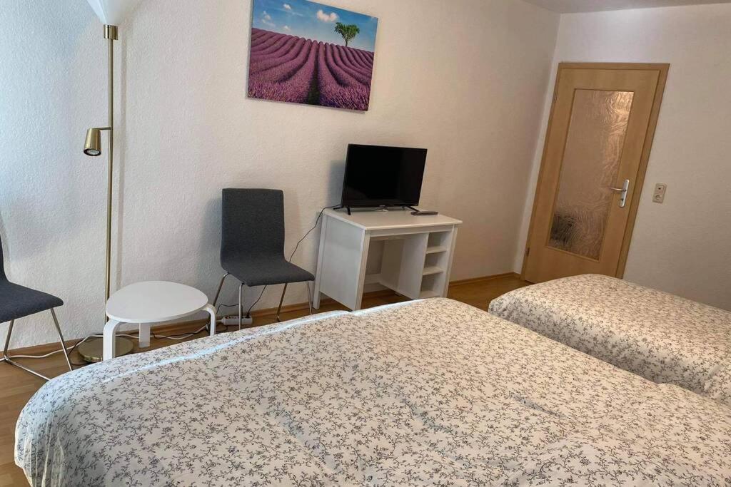 Lage In Rostock: 2-zimmerwohnung Mit Balkon Im 1.og Apartment