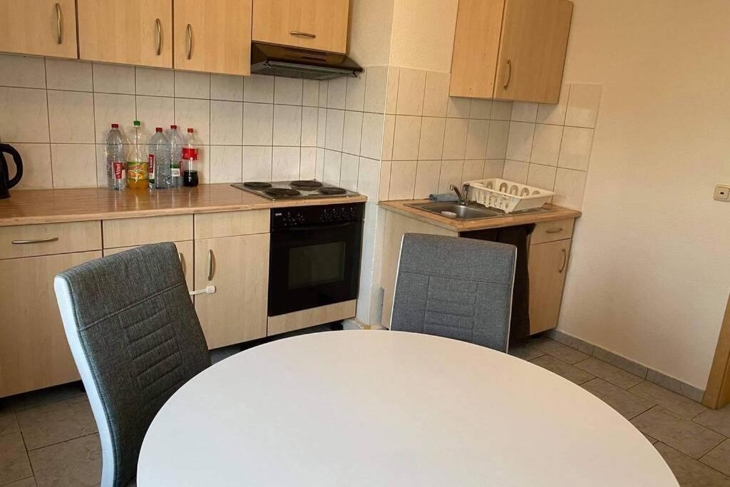 Lage In Rostock: 2-zimmerwohnung Mit Balkon Im 1.og Apartment Rostock